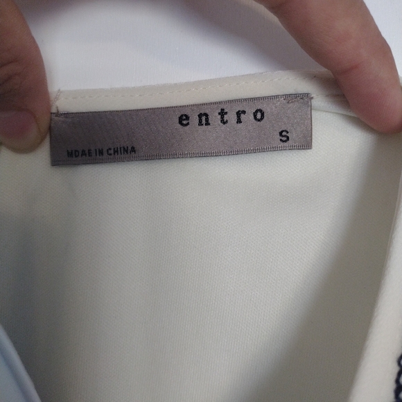 Entro dress size Small - Picture 6 of 6
